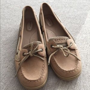Sperry women’s boat shoes